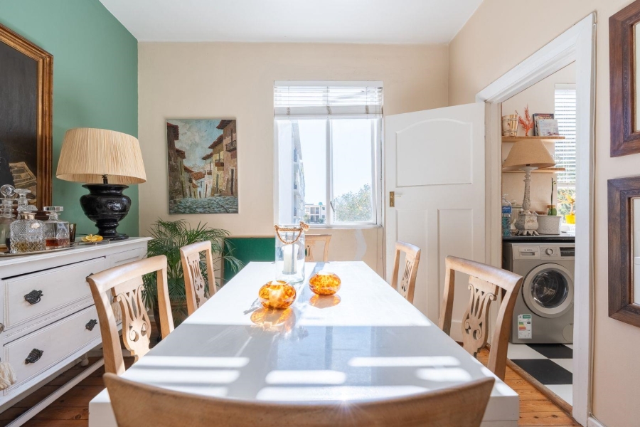 2 Bedroom Property for Sale in Sea Point Western Cape